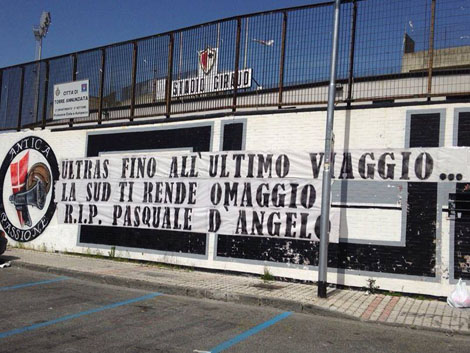 striscione_dangelo